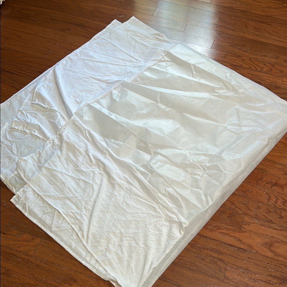 White Bedskirt - Queen - Picture 8 of 8